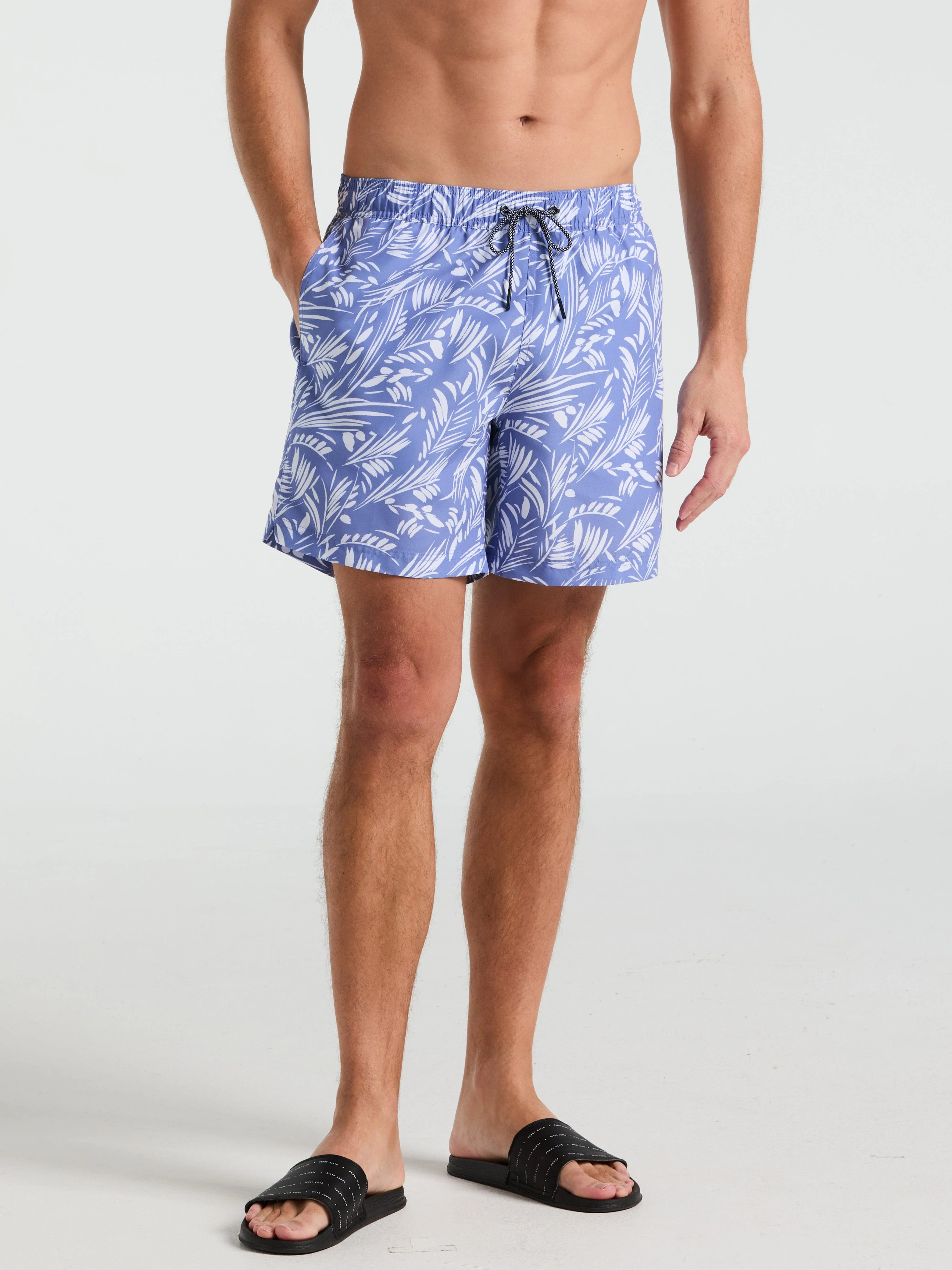 7" Leaf Print Swim Short - Image 5