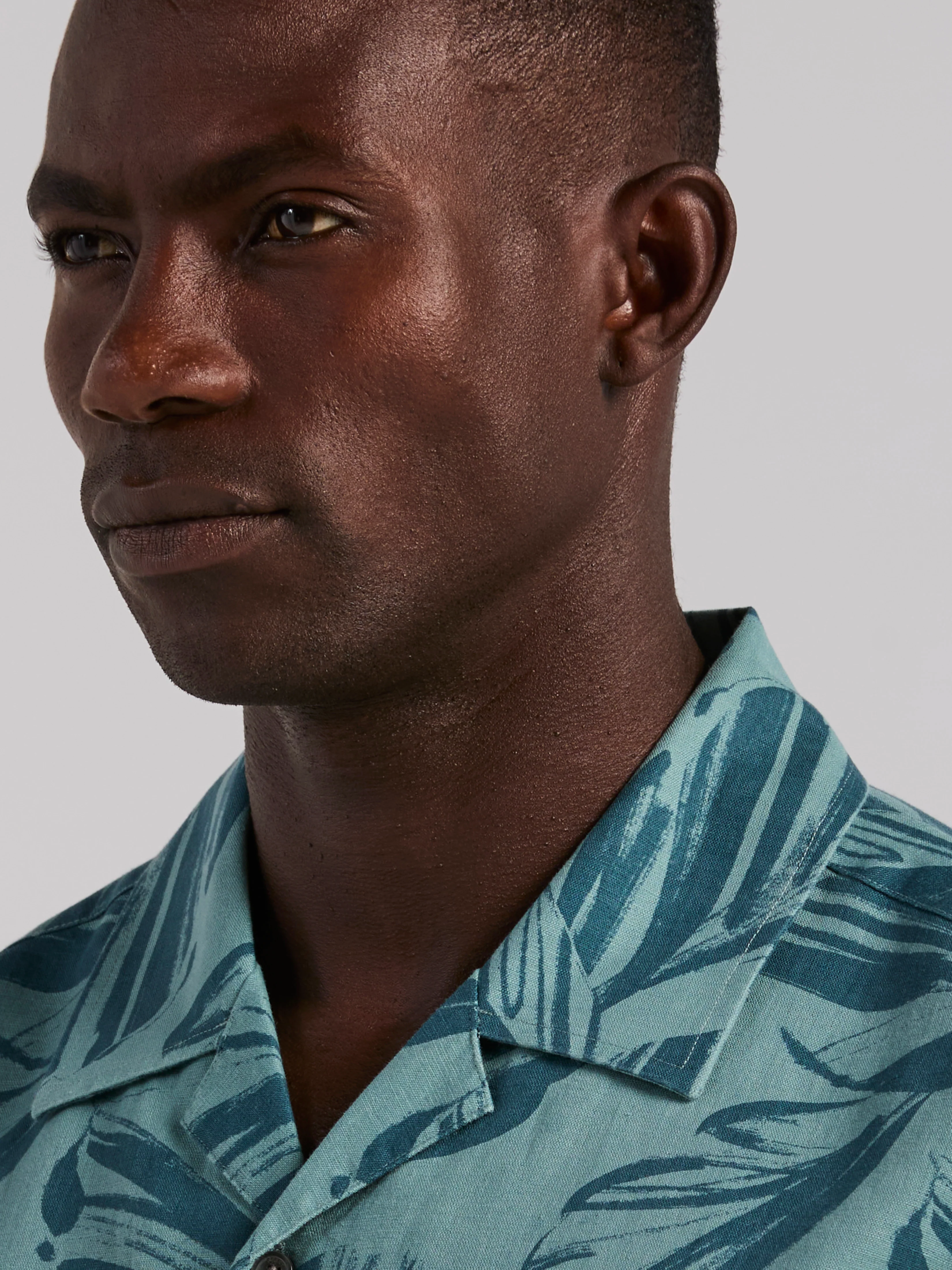 Leaf Print Camp Collar Shirt - Image 7