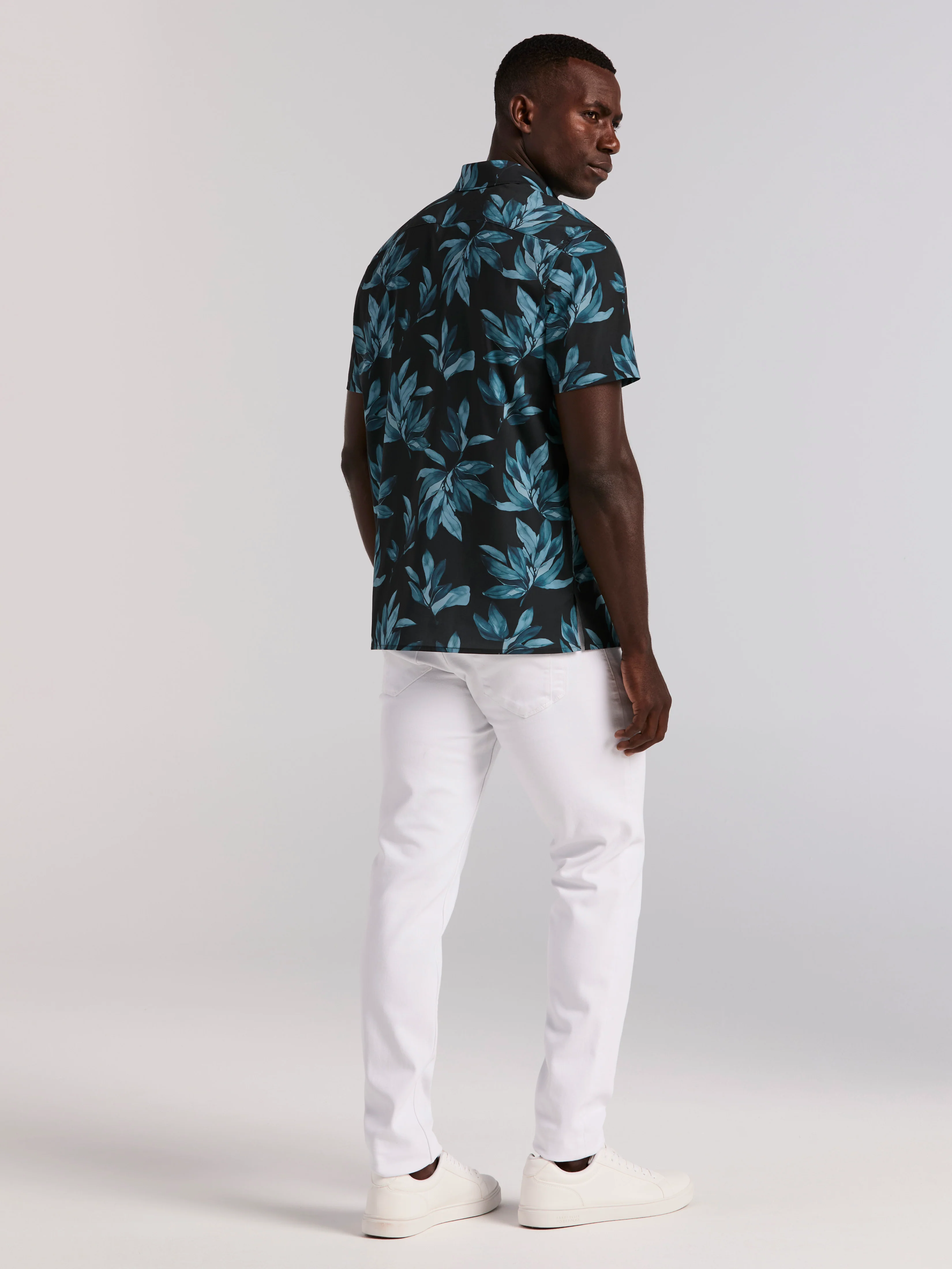 Magnolia Leaf Print Total Stretch Shirt - Image 5