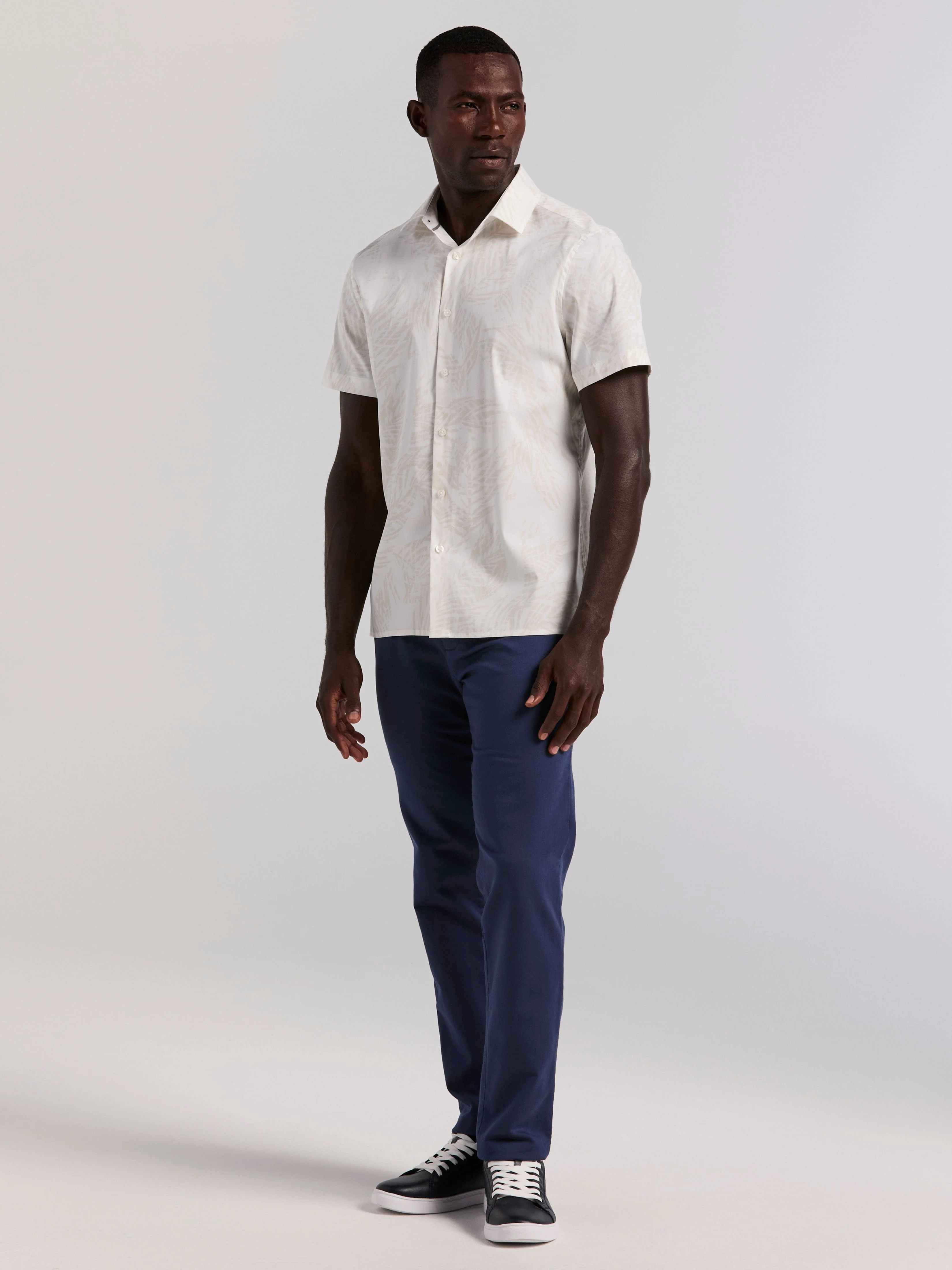 Textured Leaf Print Cotton Shirt - Image 5