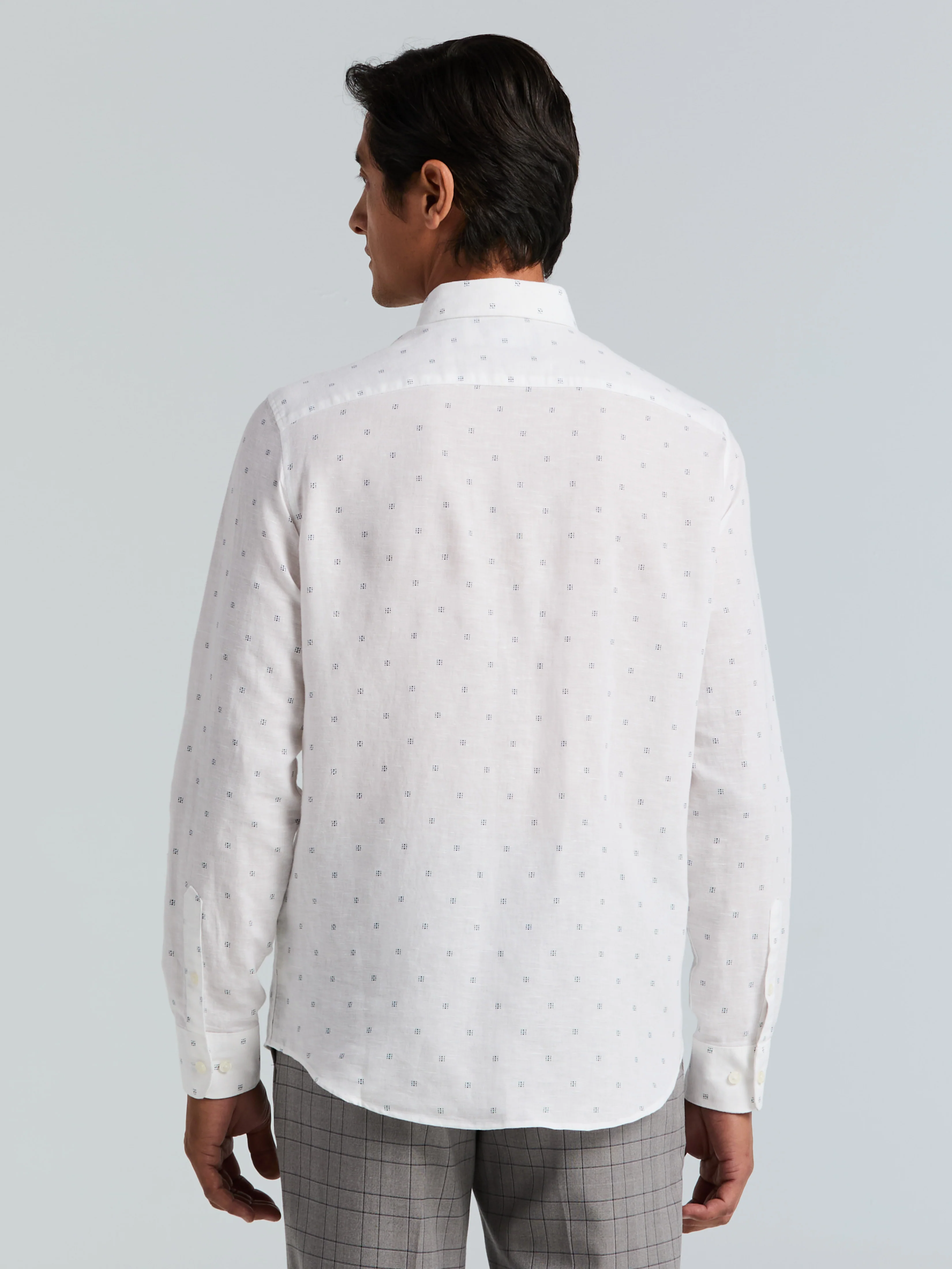 Untucked Linen Blend Geo Dot Print Shirt - Image 10
