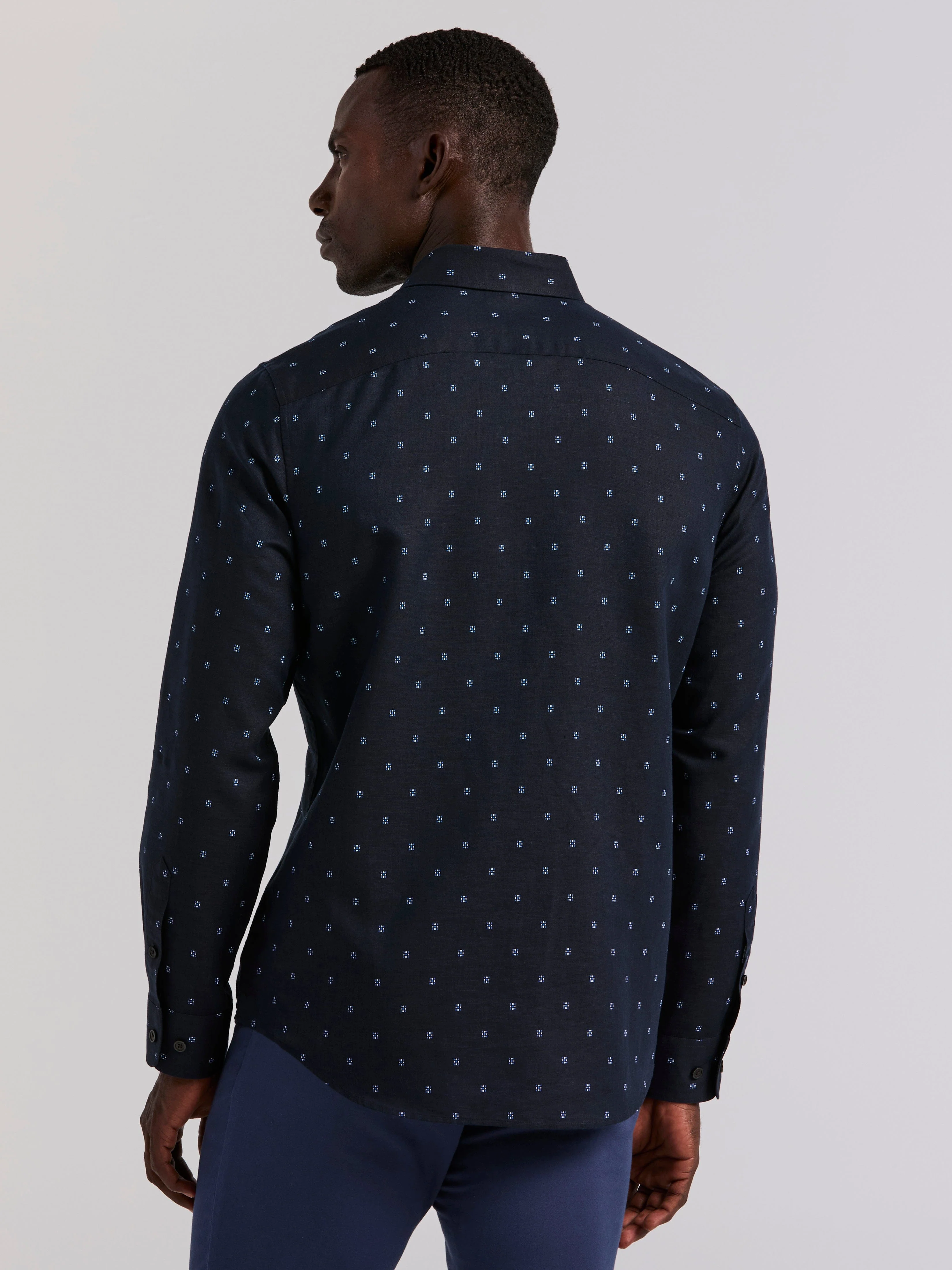 Untucked Linen Blend Geo Dot Print Shirt - Image 3