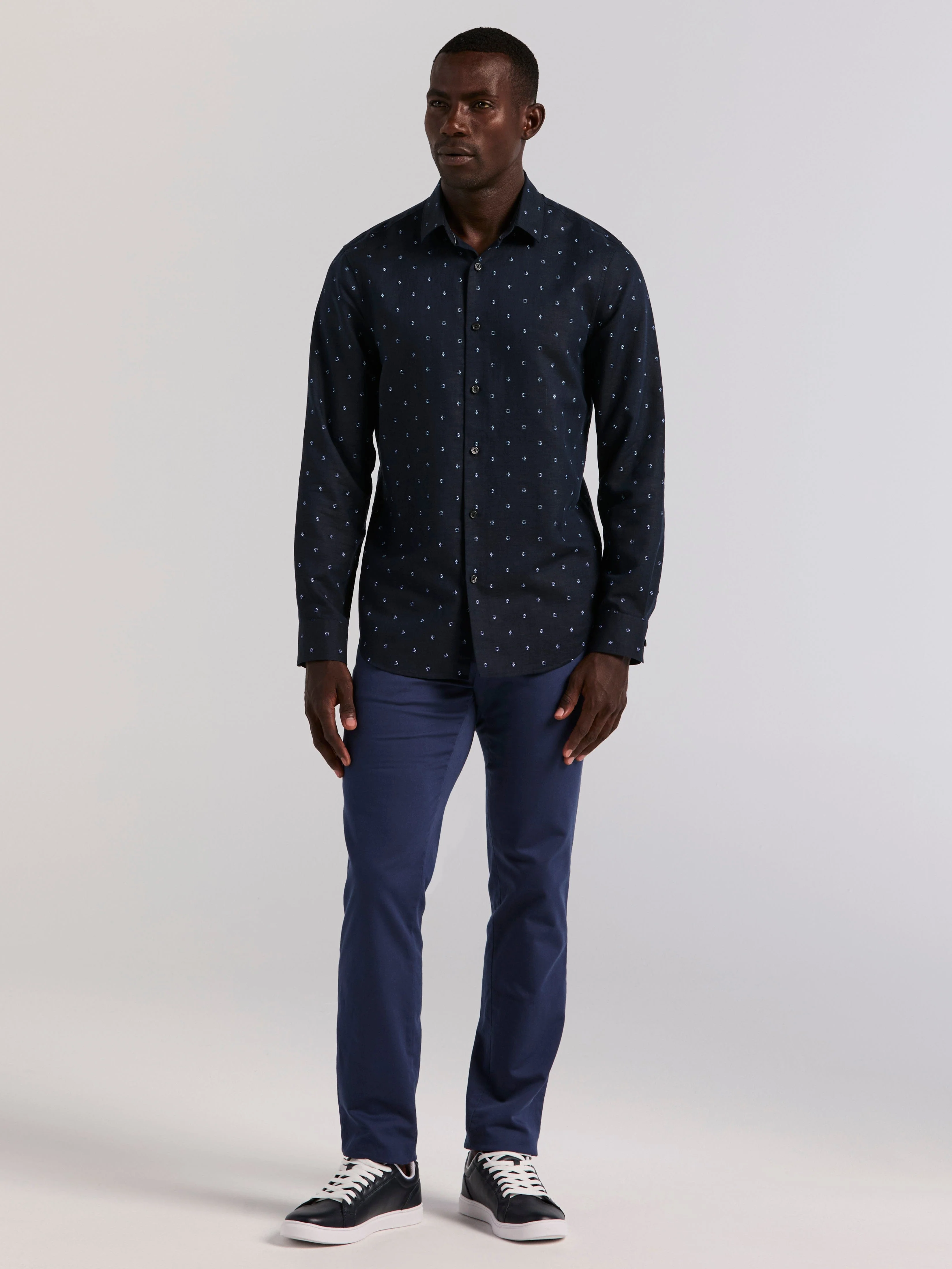 Untucked Linen Blend Geo Dot Print Shirt - Image 4