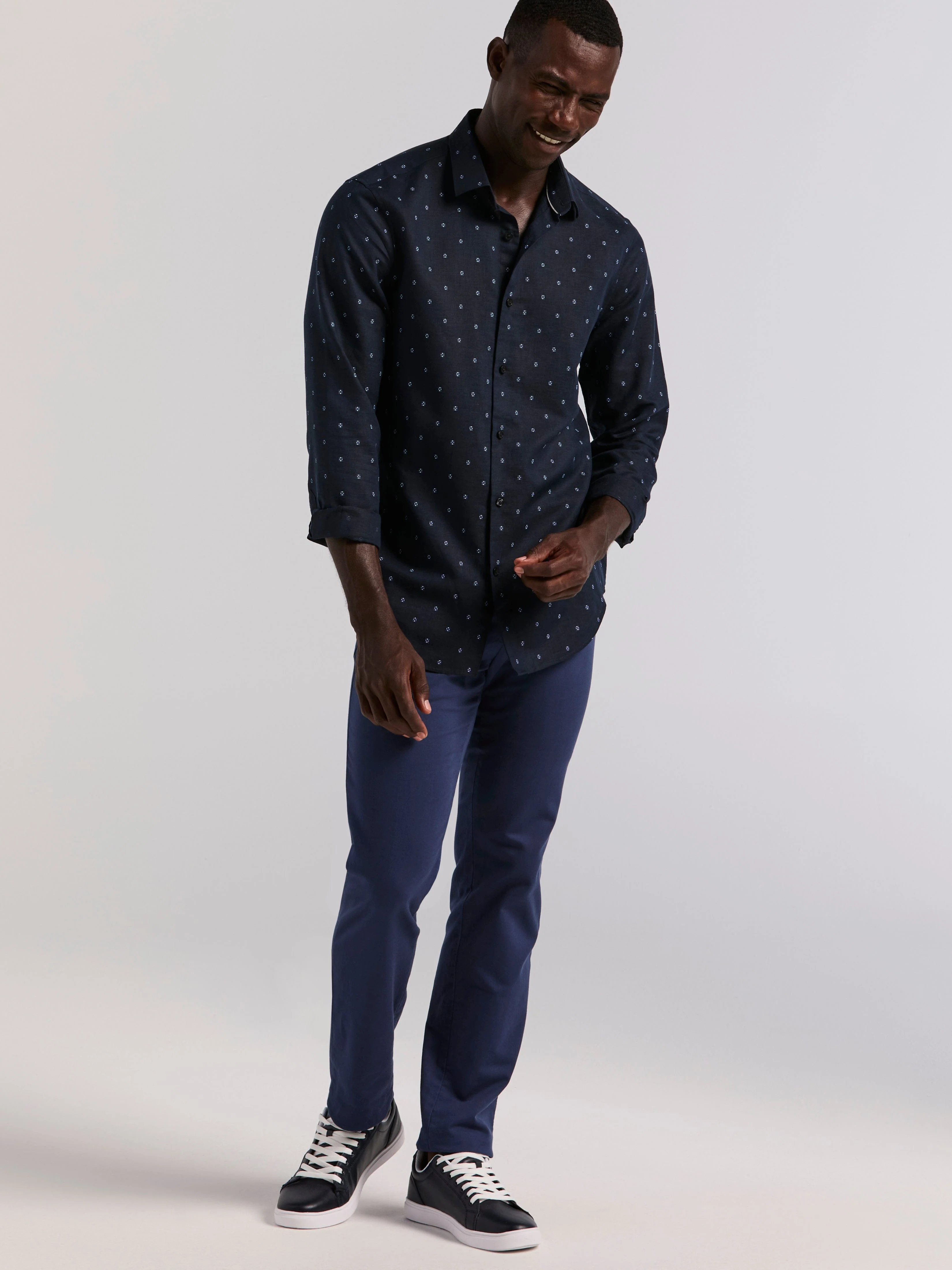 Untucked Linen Blend Geo Dot Print Shirt - Image 5